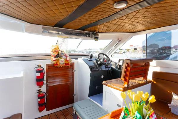 Keinara Boat Charter